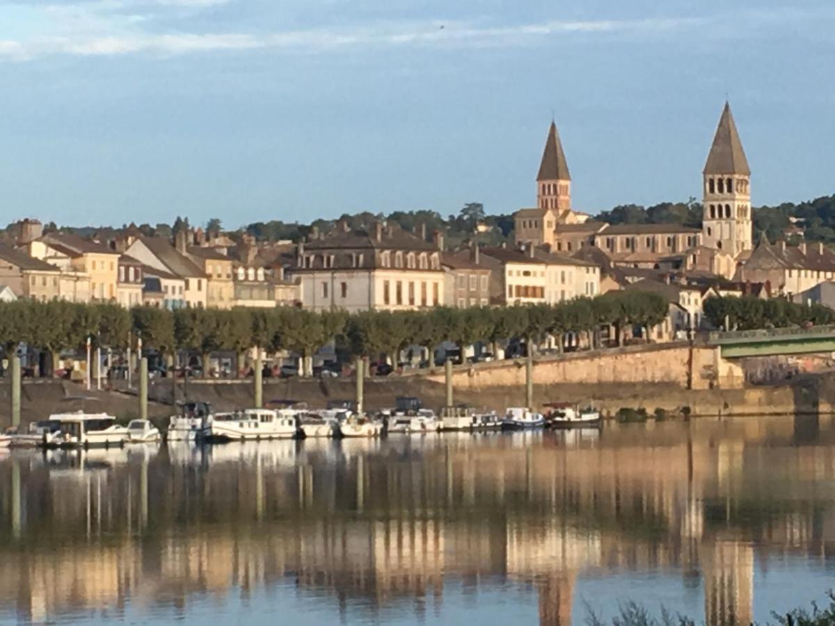 ホテル Domaine Des Jardins De La Saone トゥールニュ エクステリア 写真